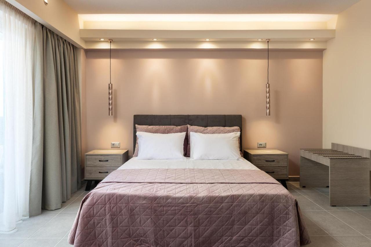 Lampraki Luxury